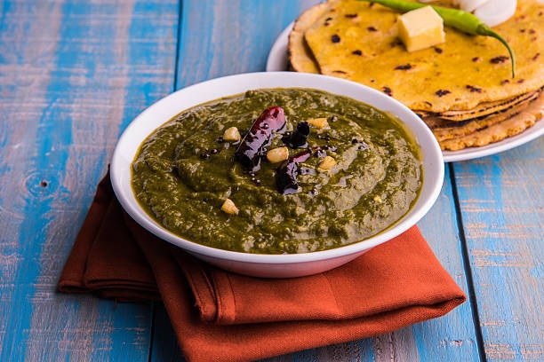 Best Sarson Ka Saag Recipe | सरसों का साग रेसिपी: एक पारंपरिक पंजाबी स्वाद 2024 | How To Make Sarson Ka Saag At Home